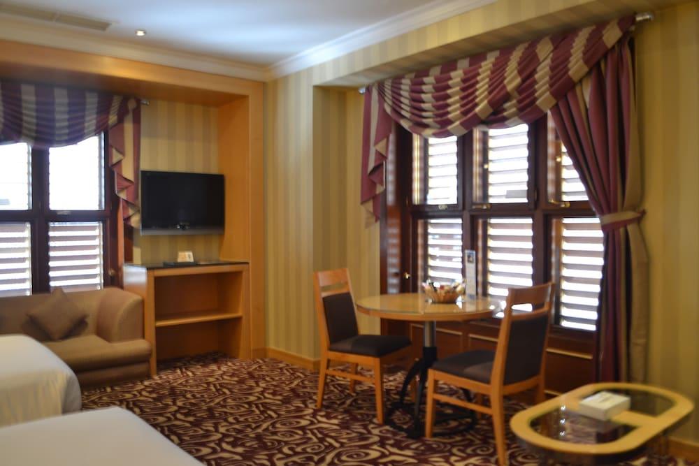 Hotel Makkah Towers La La Mecca Esterno foto A room at the hotel