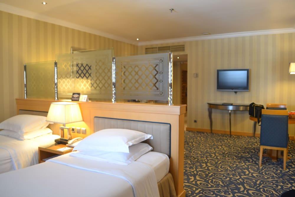 Hotel Makkah Towers La La Mecca Esterno foto A room at the hotel