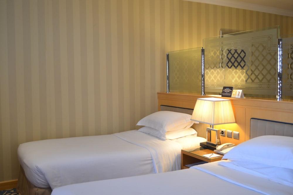 Hotel Makkah Towers La La Mecca Esterno foto A room at the hotel