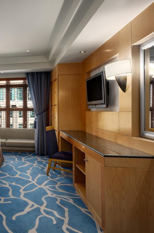 Hotel Makkah Towers La La Mecca Esterno foto A balcony suite on the Queen Mary